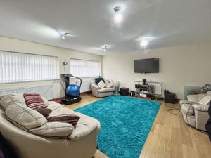 Photo 33- click for photo gallery